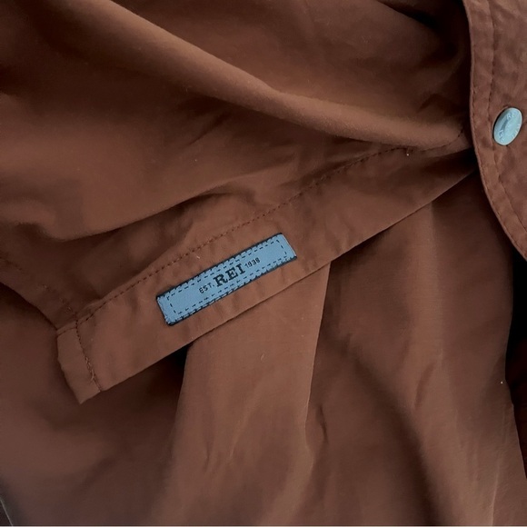 REI Fishing Hiking Shirt XXLT Long Sleeve Pockets Outdoor Interior Mesh UPF 40+ - Picture 8 of 12